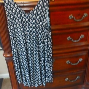 Black and White With A Hint Of Peach And Green Patterned Sleeveless Dress